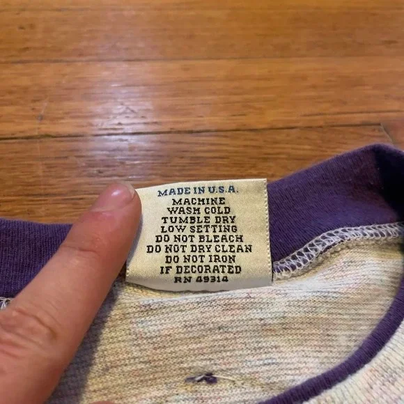 VTG 90s Gear for Sports Frankfort Michigan crest rainbow flecked tshirt L USA - Picture 8 of 8